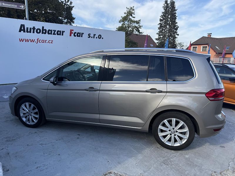 Volkswagen Touran (2017) 1.4 TSI 7 míst, ser.knížka - fotka 10 z 38