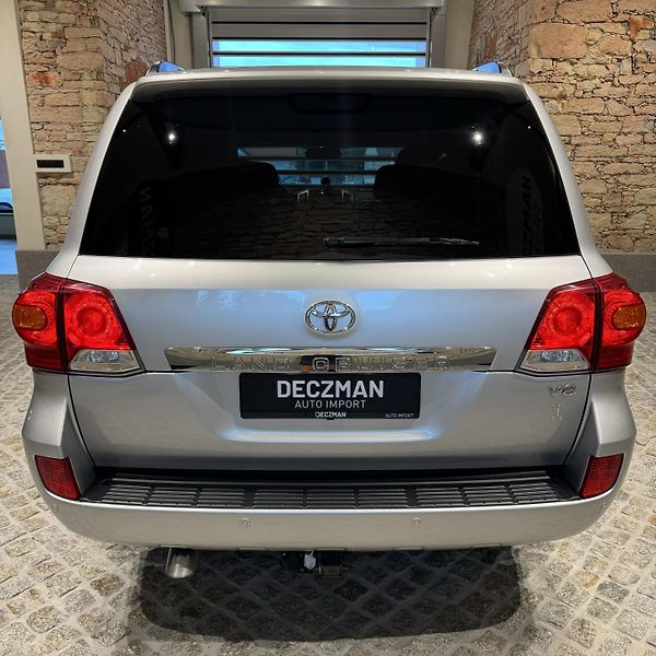 Toyota Land Cruiser (2013) - fotka 4 z 33