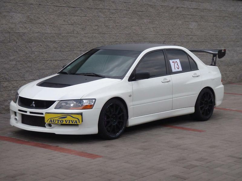 Mitsubishi Lancer 2,0i EVO IX Motor KOMVET 4WD - fotka 4 z 5
