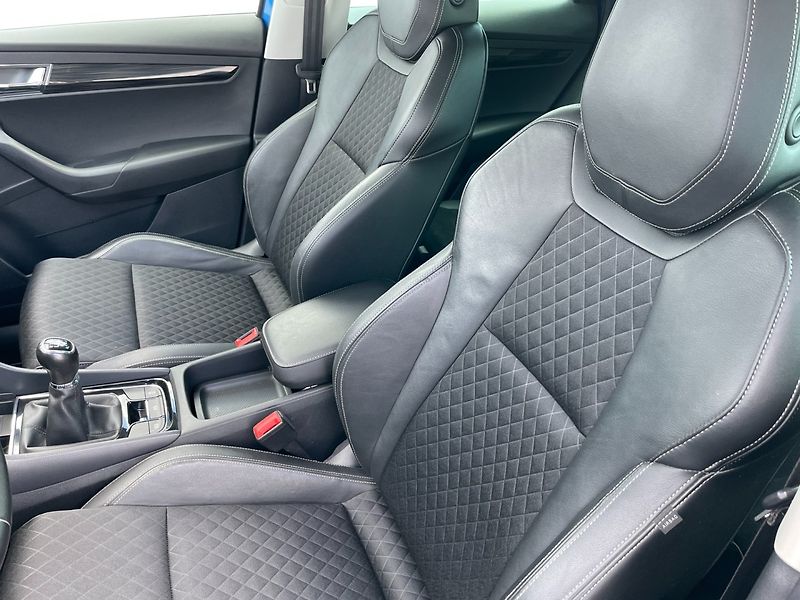 Škoda Karoq (2022) 2.0TDi Style+! Tažné! ČR+1.maj - fotka 18 z 39