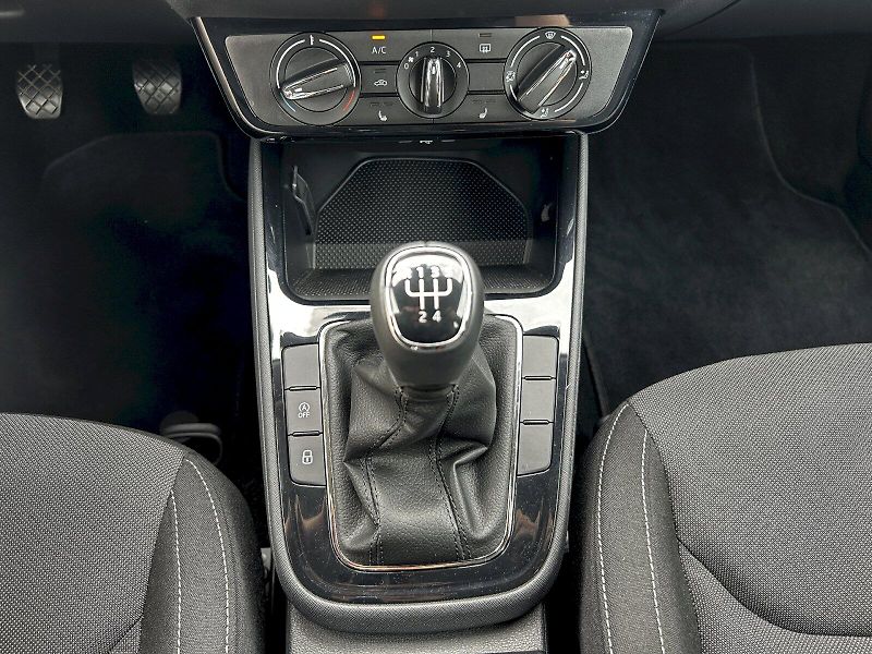 Škoda Fabia (2025) 1.0 MPI 59kW MP5 Selection - fotka 19 z 31