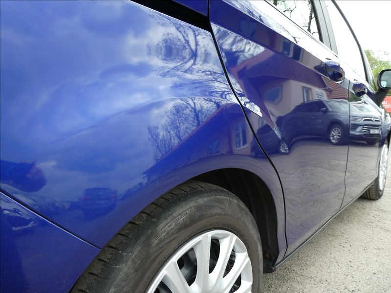 Ford B-MAX 1,0 EcoBoost 74kW,2xkola,servi - fotka 11 z 47