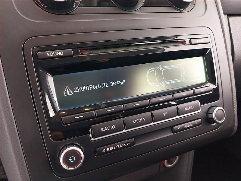 Volkswagen Touran (2012) 1.6 TDI, Tempomat - fotka 15 z 21
