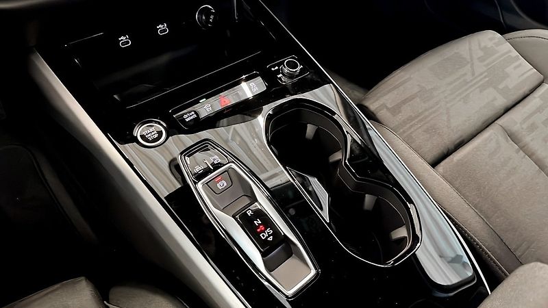 Audi A6 e-hybrid quattro 360 Matrx Taž - fotka 13 z 15