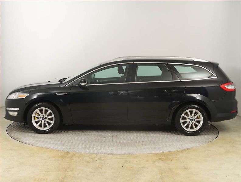 Ford Mondeo (2011) 2.0 TDCi, Navi, Tempomat - fotka 3 z 17