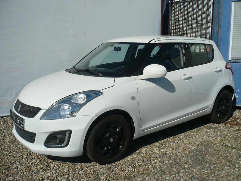 Suzuki Swift 1.2i 69Kw Klimatizace - fotka 1 z 25