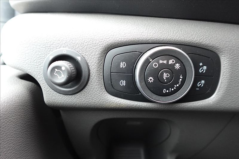 Ford Transit 2,0 TDCI  7 MÍST VALNÍK KLIMA - fotka 17 z 29