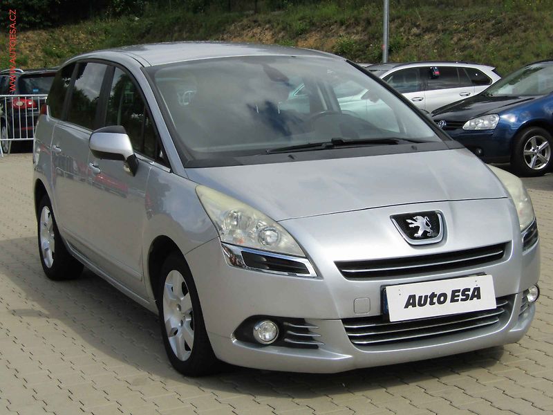 Peugeot 5008 (2011) 1.6 HDi, ČR, AAC - fotografie inzerátu
