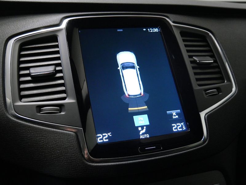 Volvo XC90 - fotka 22 z 27