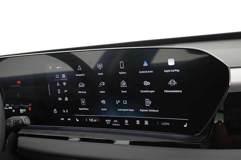 Audi Q6 e-tron 285kW quattro Pano Kůže 360 - fotka 11 z 17