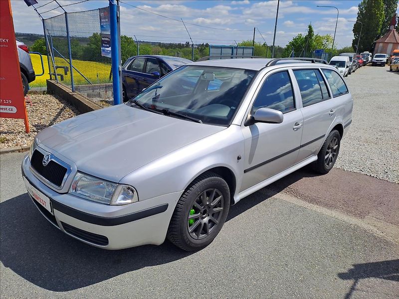 Škoda Octavia 1,6 i TOUR,KLIMA - fotografie inzerátu