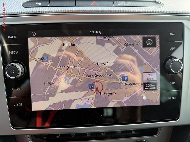 Volkswagen Passat (2018) 2.0TDi, DSG, navi, TZ - fotka 14 z 22