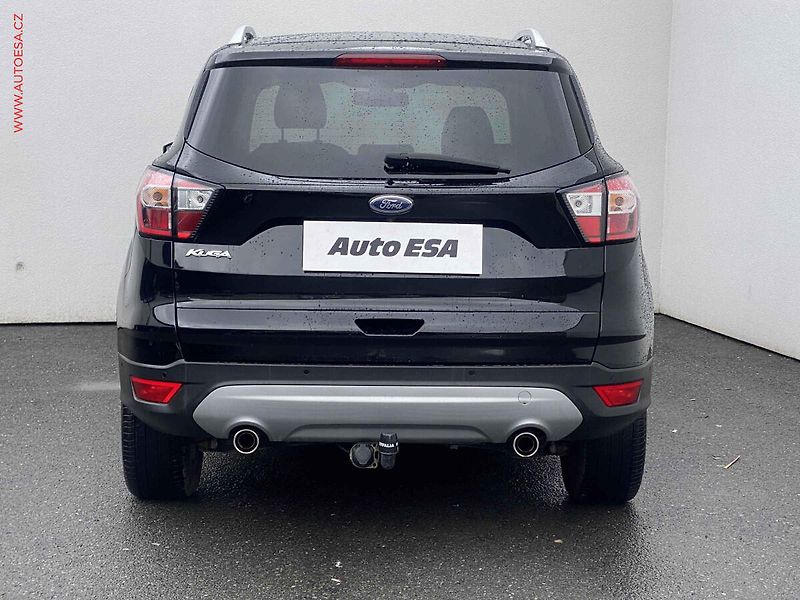 Ford Kuga (2019) 1.5 EB, Titanium, TZ, navi - fotka 5 z 17