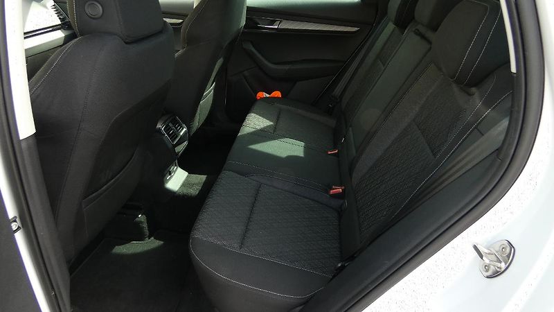 Škoda Karoq 2.0 TDI 110 kW Style - fotka 20 z 23