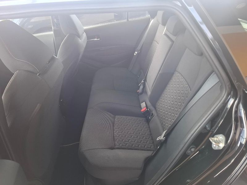 Toyota Corolla 2.0HEV 112KW 2023 - fotka 6 z 14