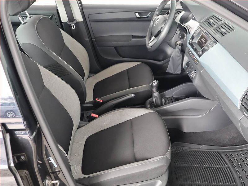 Škoda Fabia (2018) 1.0 TSI, Tempomat - fotka 9 z 18