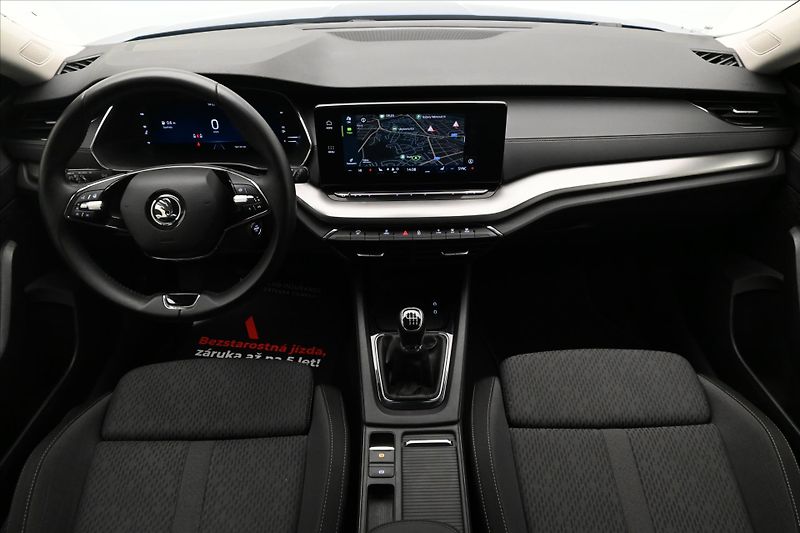 Škoda Octavia 2,0 TDI 110 kW TAŽNÉ Style Zár - fotka 15 z 30