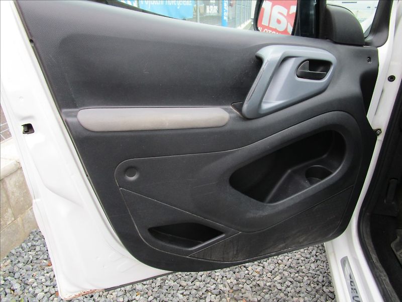 Peugeot Partner Tepee 1.6VTi  Klima - fotka 14 z 38