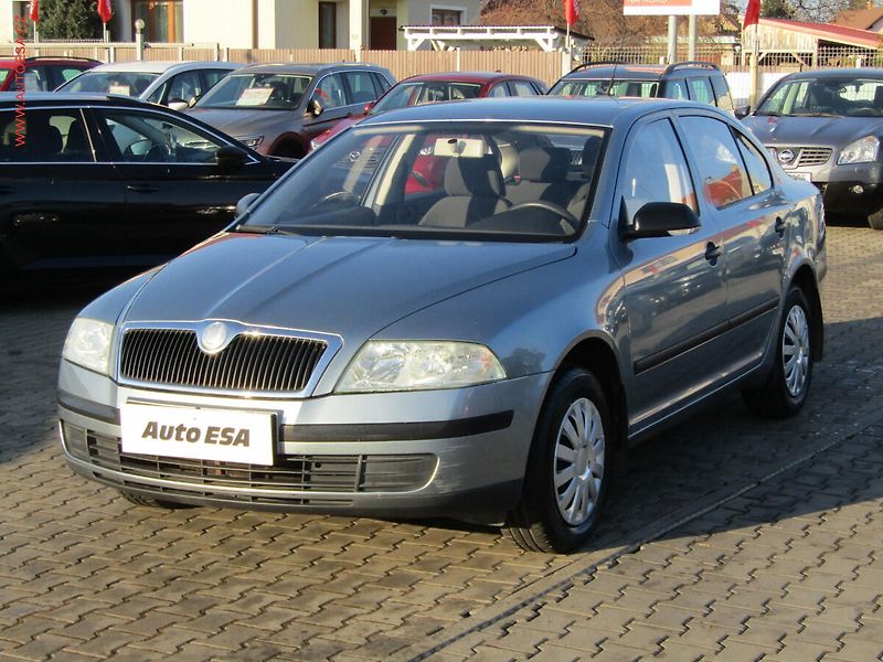 Škoda Octavia (2006) 1.6MPi, ČR - fotka 3 z 15