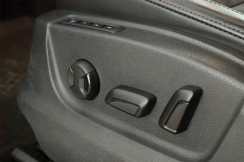 Škoda Octavia (2018) Laurin&Klement 2.0 TSI - fotka 16 z 20