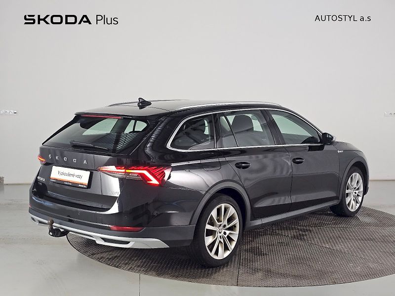 Škoda Octavia (2023) 2.0TDI 4x4 110kW DSG SCOUT TAŽ - fotka 2 z 30