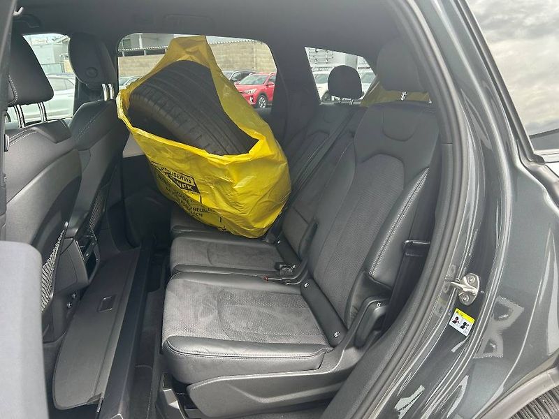 Audi Q7 50 Sline Quattro 8TT 3,0TDI - fotka 8 z 27