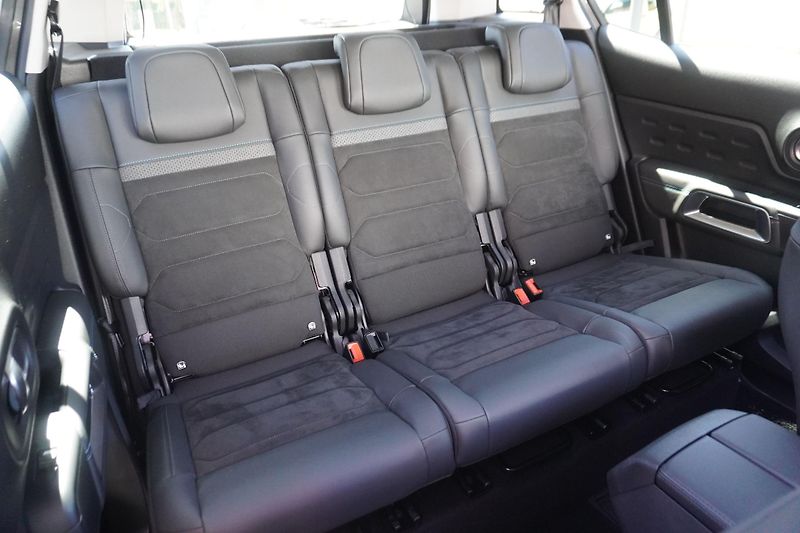 Citroën C5 Aircross (2025) 1.5BHDi 130EAT8 MAX - fotka 8 z 10