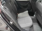 Škoda Octavia (2013) 2.0TDi, ČR, AAC, p.čidla - náhled 11