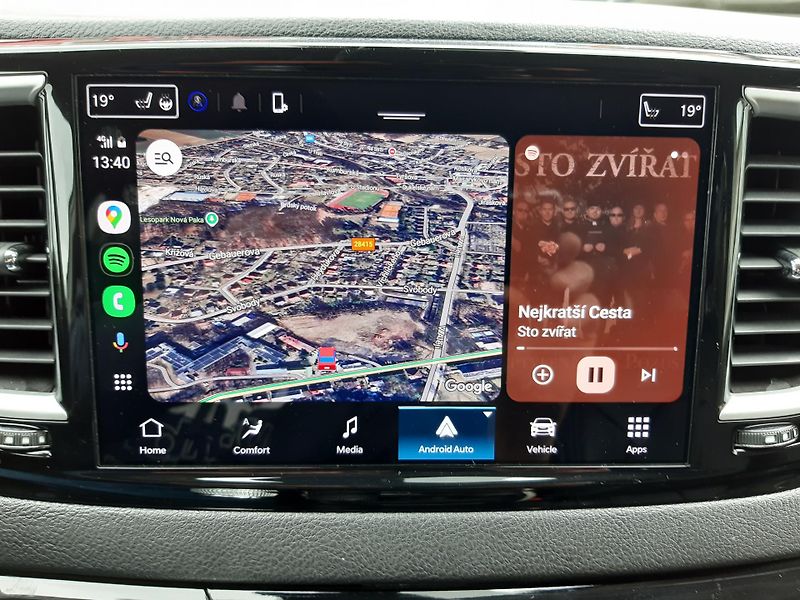 Chrysler Pacifica (2022) 3,6L V6,Top výbava, REZERVACE - fotka 33 z 50