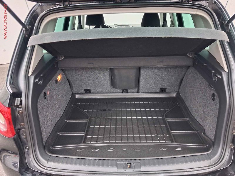 Volkswagen Tiguan (2010) 2.0 TDI 4x4, ČR, servis - fotka 7 z 16
