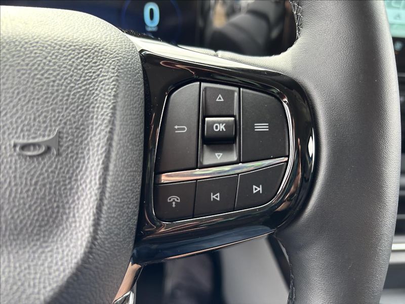 Ford Tourneo Custom 2,0 EcoBlue 125kW Titanium X - fotka 37 z 59