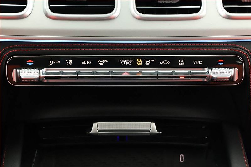 Mercedes-Benz GLE (2025) 53 AMG 4MATIC+, AMG, VZDUCH - fotka 12 z 31