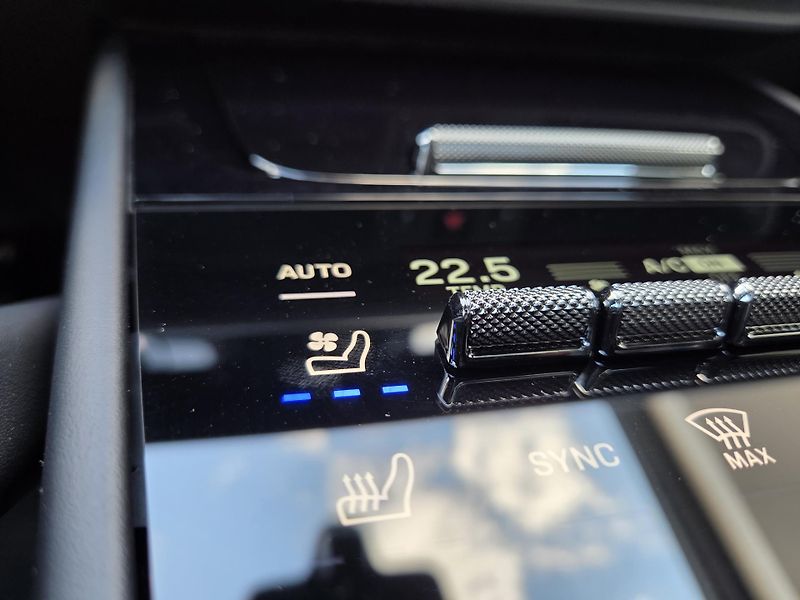Porsche Cayenne Coupe 260kW Black Edition - fotka 39 z 48