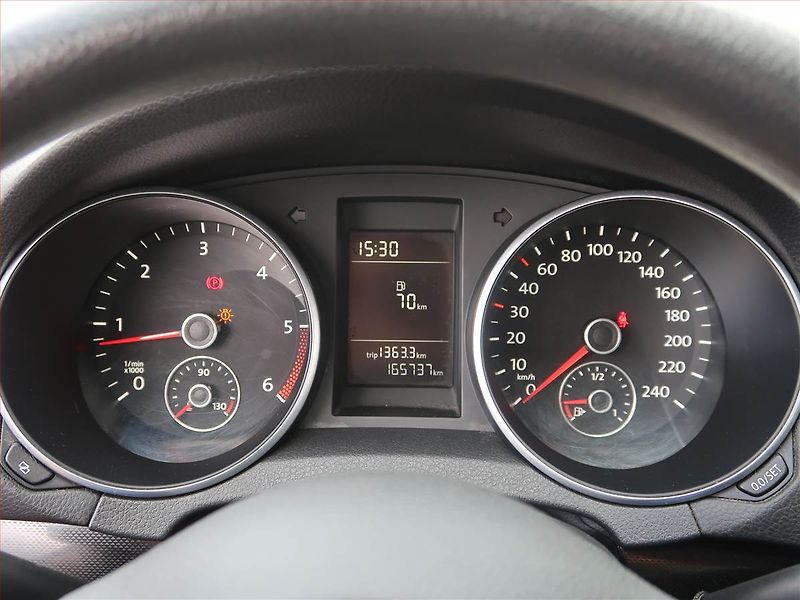 Volkswagen Golf (2011) 2.0 TDI, 4X4, Tempomat - fotka 11 z 16