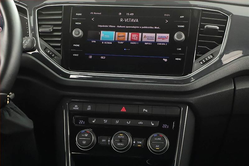 Volkswagen T-Roc (2018) 1.5 TSI, ČR - fotka 9 z 13