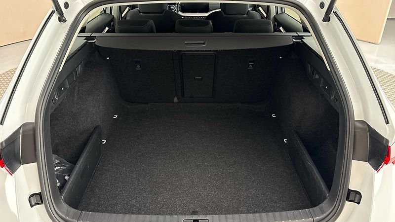 Škoda Octavia 1.5 TSI E-Tec DSG Style Combi - fotka 17 z 30