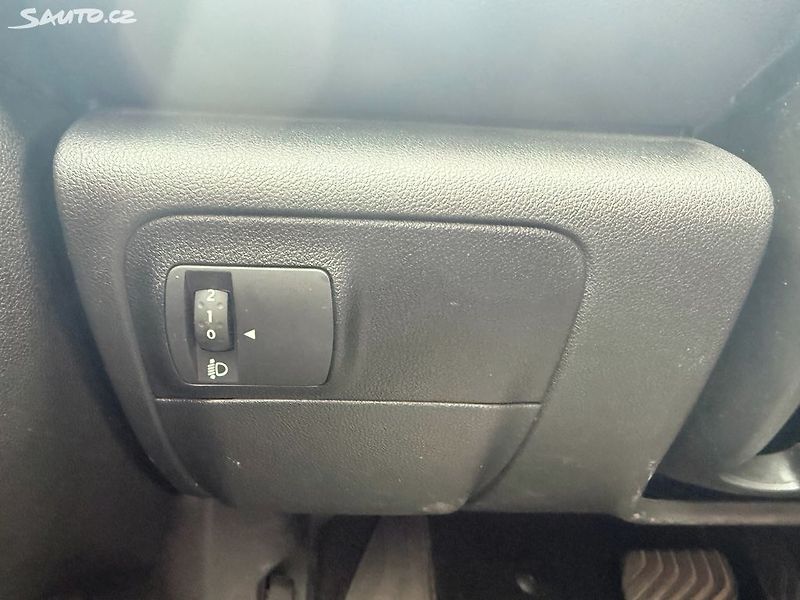 Renault Mégane 1.5 DCi 1.majitel CZ - fotka 23 z 33