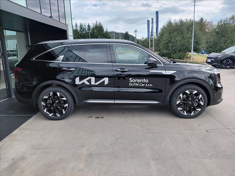 Kia Sorento (2026) 2,2   CRDI 7P 4x4 8DCT TOP - fotka 4 z 23