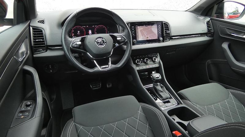 Škoda Karoq 1,5 TSI DSG Sportline - fotka 5 z 23