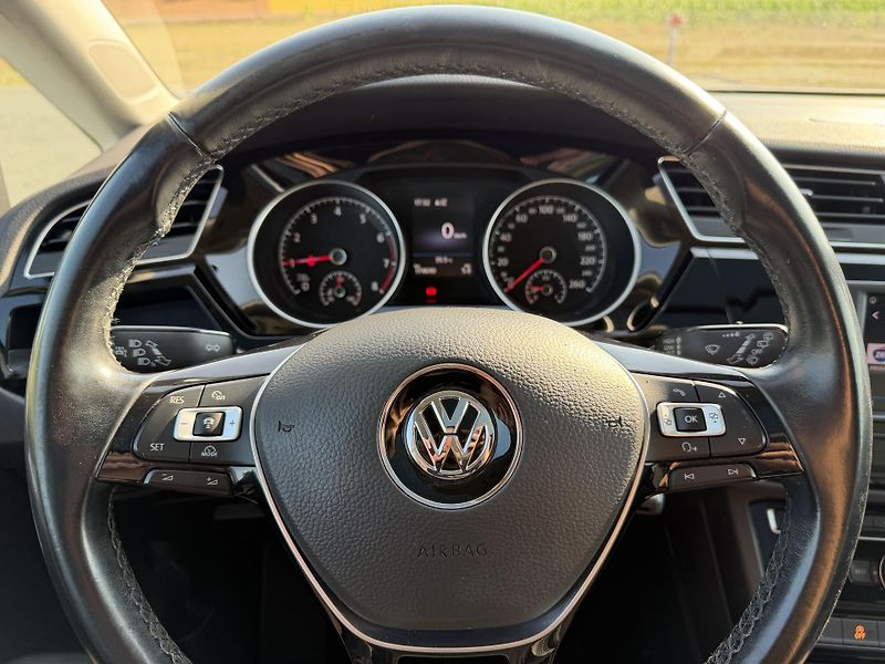 Volkswagen Touran 1.4 TSI *REZERVACE* - fotka 17 z 44