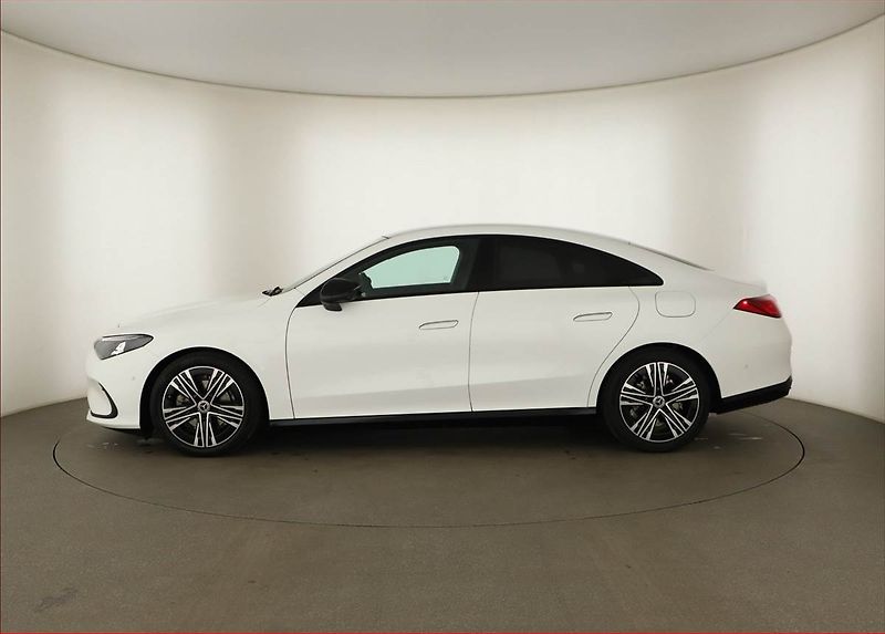 Mercedes-Benz CLA (2026) 180 - fotka 3 z 21