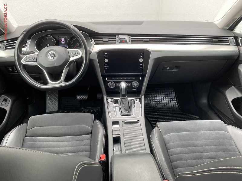 Volkswagen Passat (2019) 2.0TDi, 1.maj,ČR, Elegance - fotka 8 z 19