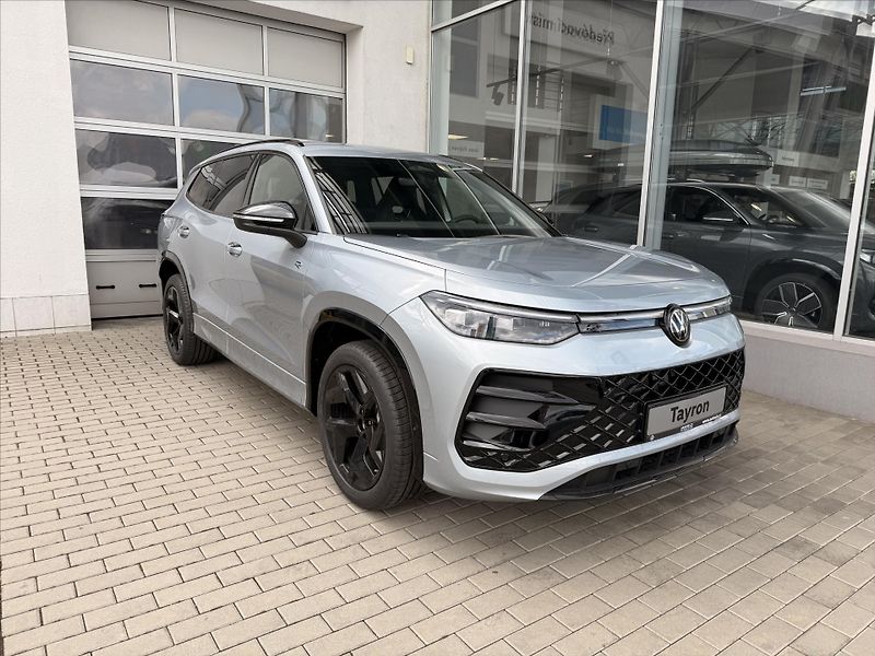 Volkswagen Tayron (2025) 1,5 TSI 150kW eHybrid  R-Line - fotka 3 z 21
