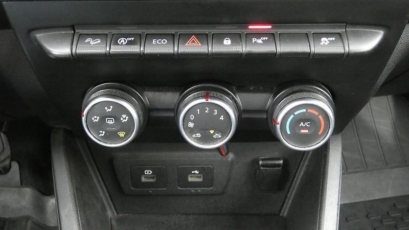 Dacia Duster 1.5 Blue dCi 4x4 Comfort - fotka 16 z 24