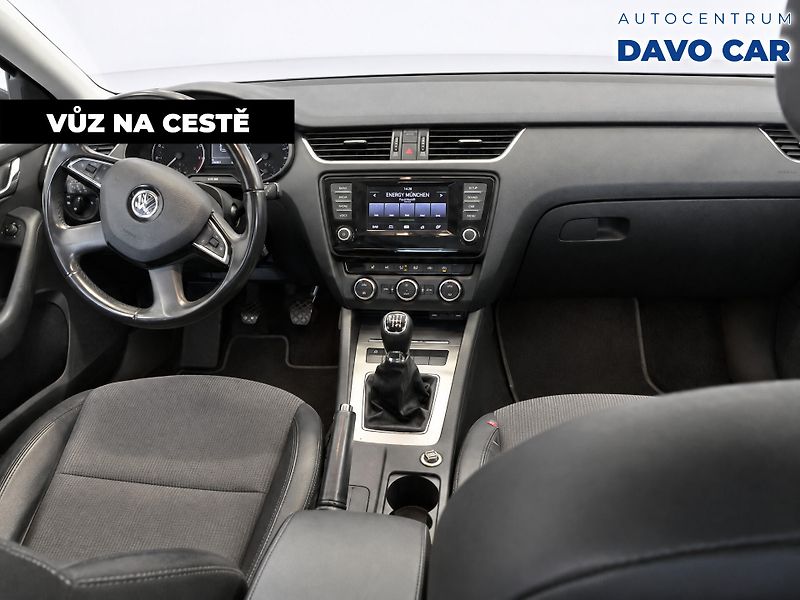 Škoda Octavia 2,0 TDI 110kW Elegance 1.maj - fotka 3 z 10