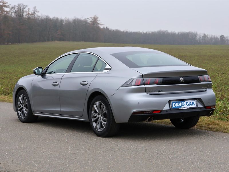 Peugeot 508 1,6 PureTech 133KW GTLINE - fotka 5 z 39
