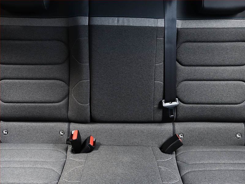Citroën C4 (2021) Feel 1.2 PureTech, ČR,1.maj - fotka 8 z 15