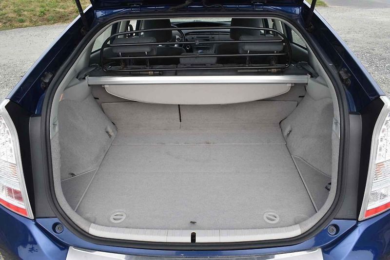 Toyota Prius je trošku přehlíženou, ale zajímavou volbou na trhu s ojetinami