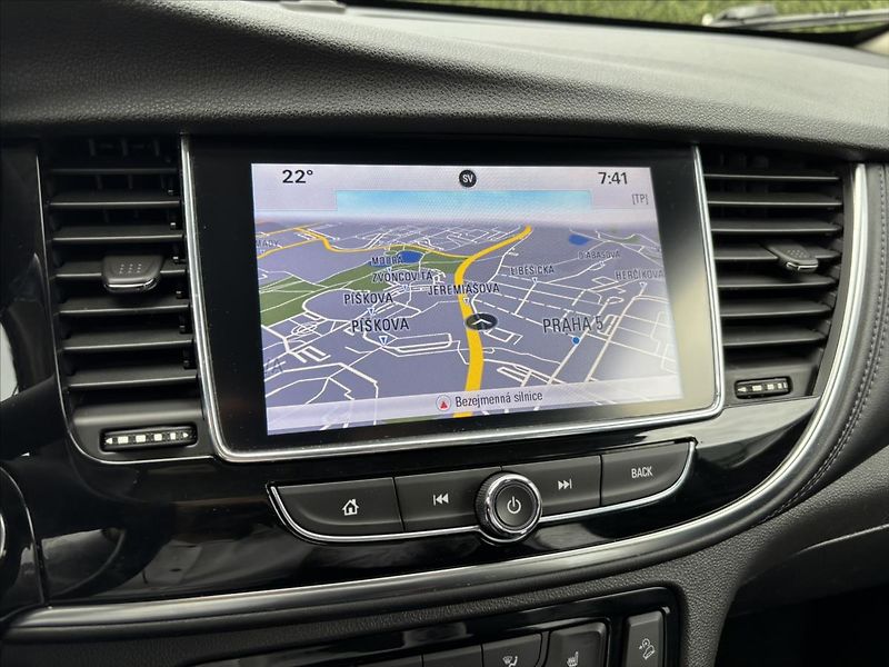 Opel Mokka 1,4 Turbo 4x4 Cosmo - fotka 17 z 35