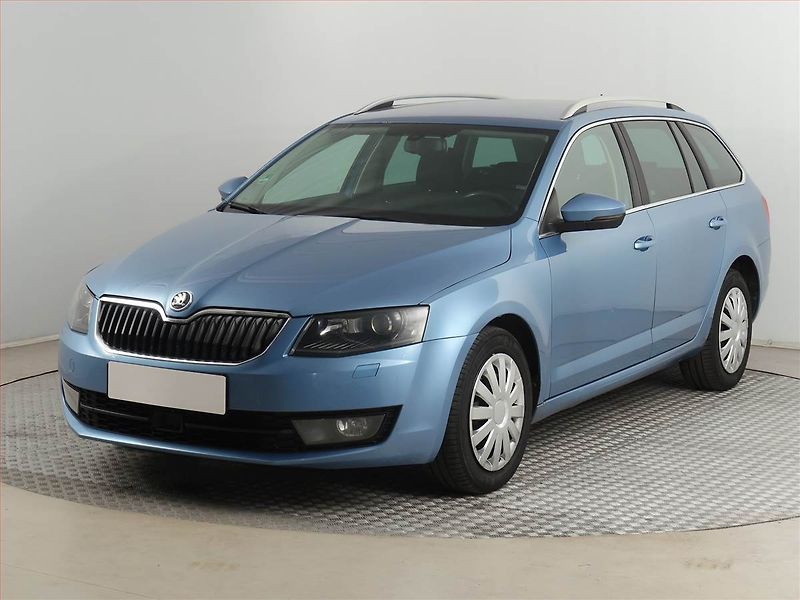 Škoda Octavia (2014) 2.0 TDI, 4X4, Navi, Xenony - fotka 2 z 20